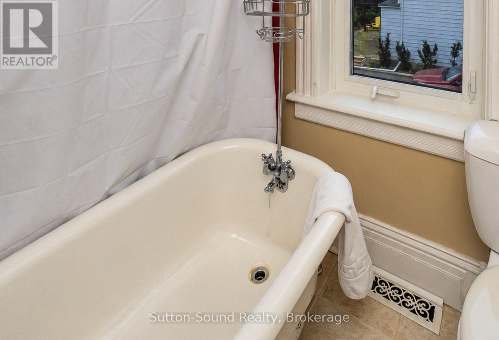 2344 3rd Avenue, Owen Sound, Ontario  N4K 4S5 - Photo 35 - X13849094