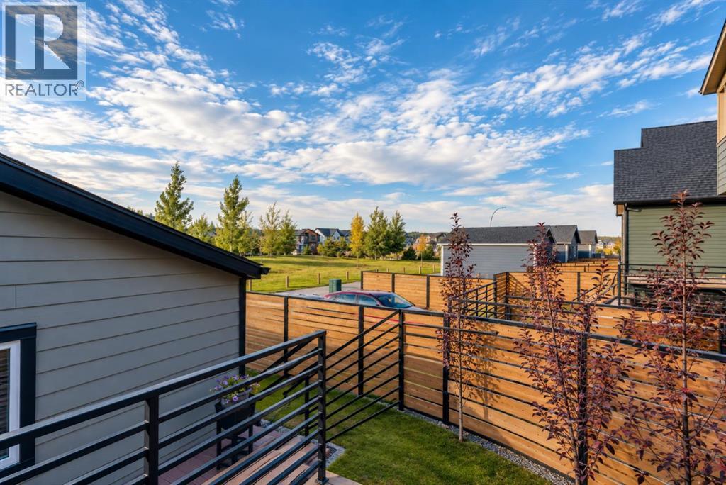 233 Haskayne Drive NW