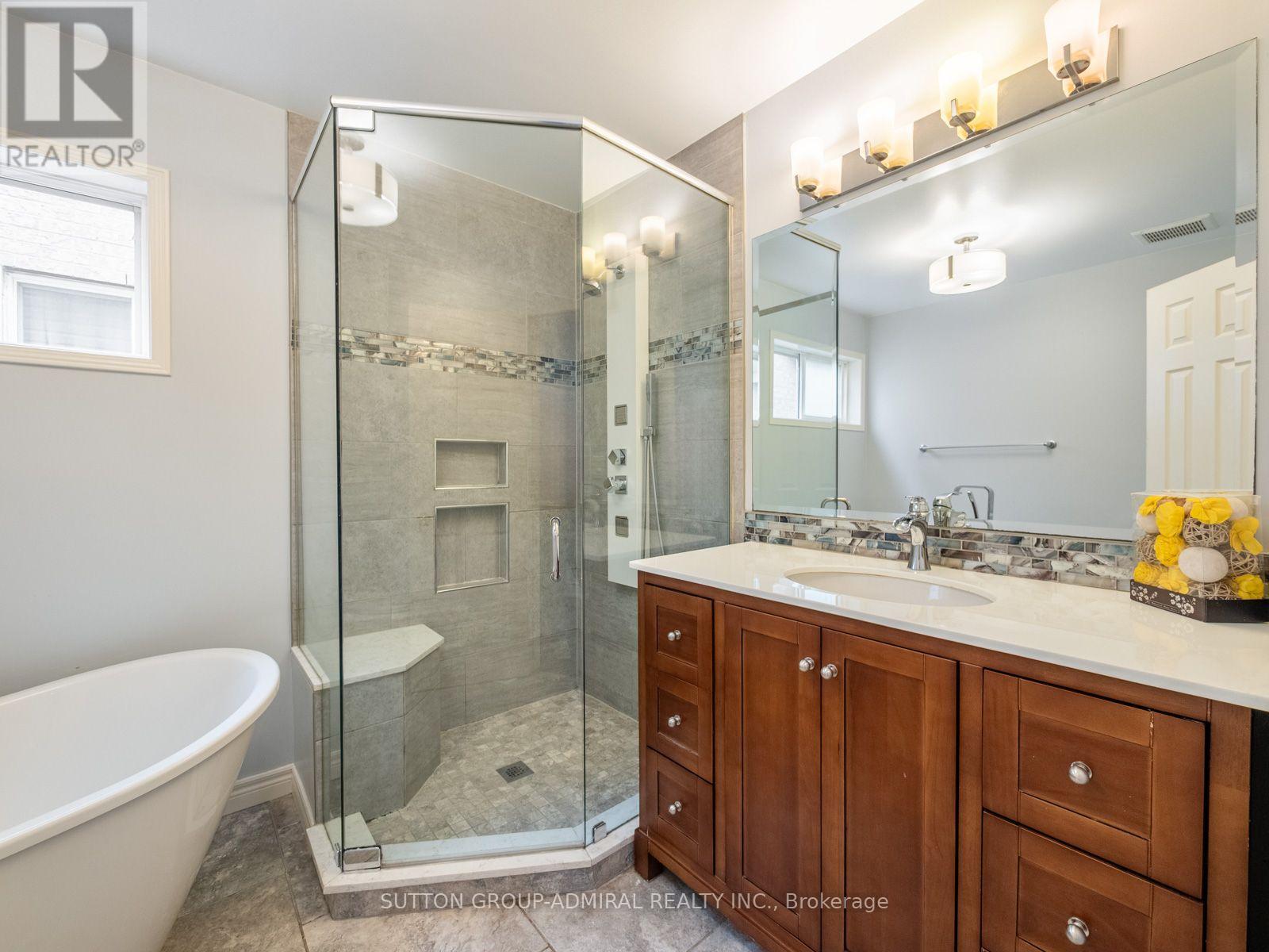 28 Harwood Drive, Barrie, Ontario  L4N 7B9 - Photo 26 - S13847916