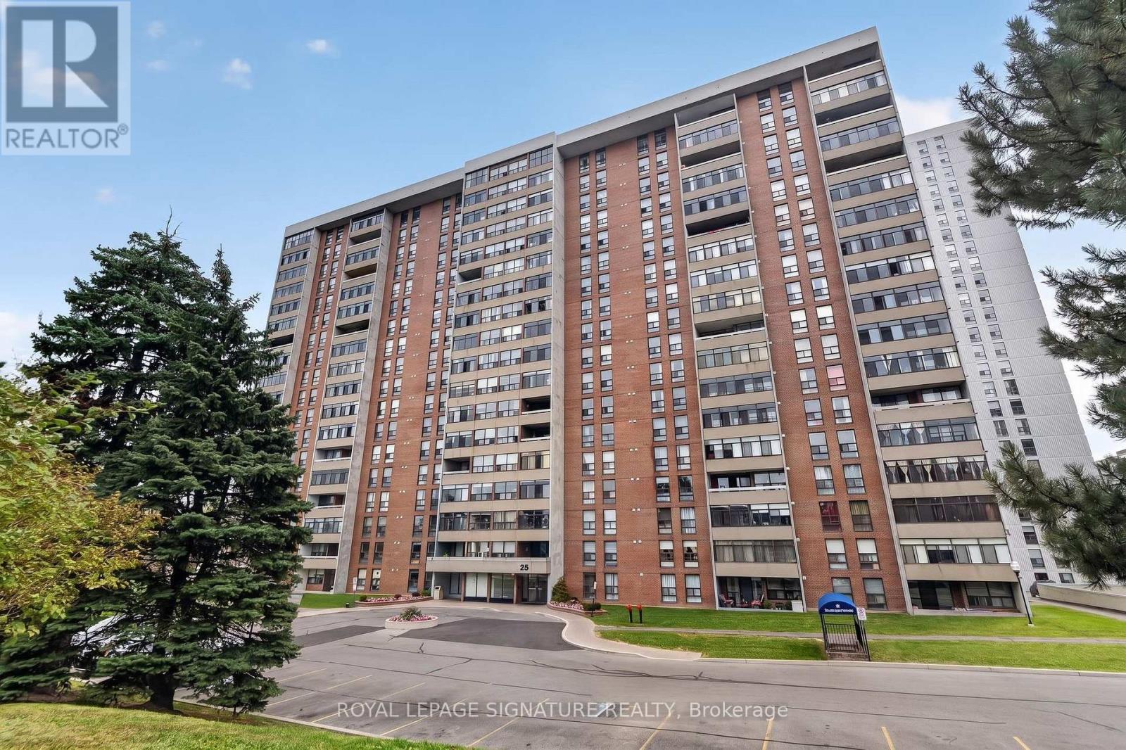 1908 - 25 Kensington Road, Brampton, Ontario  L6T 3W8 - Photo 2 - W13850416