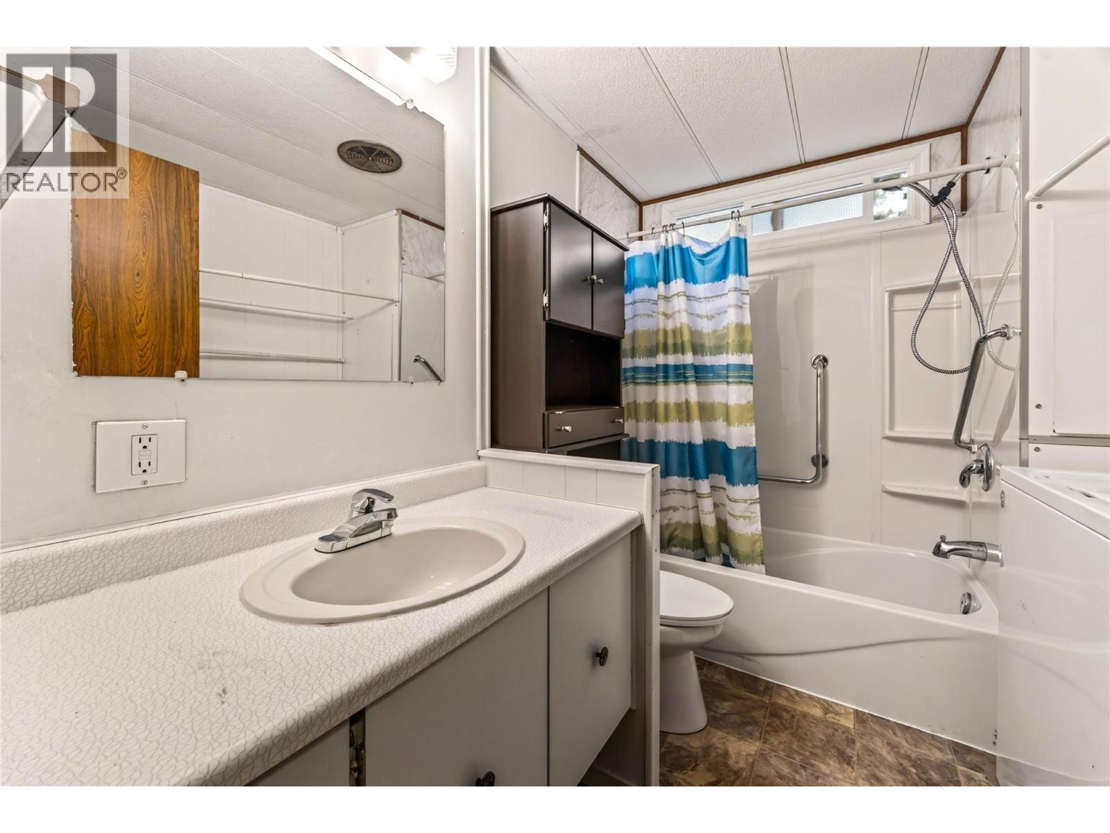 197 Dauphin Avenue Unit# 207, Penticton, British Columbia  V2A 3S3 - Photo 19 - 10401050