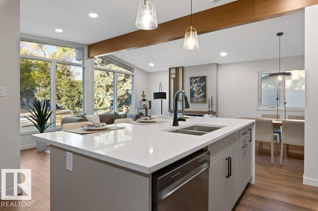 102 GOODRIDGE DR