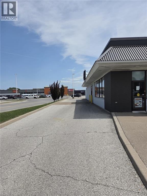 13430 Tecumseh Road E, Tecumseh, Ontario  N8N 3N7 - Photo 13 - 40852634