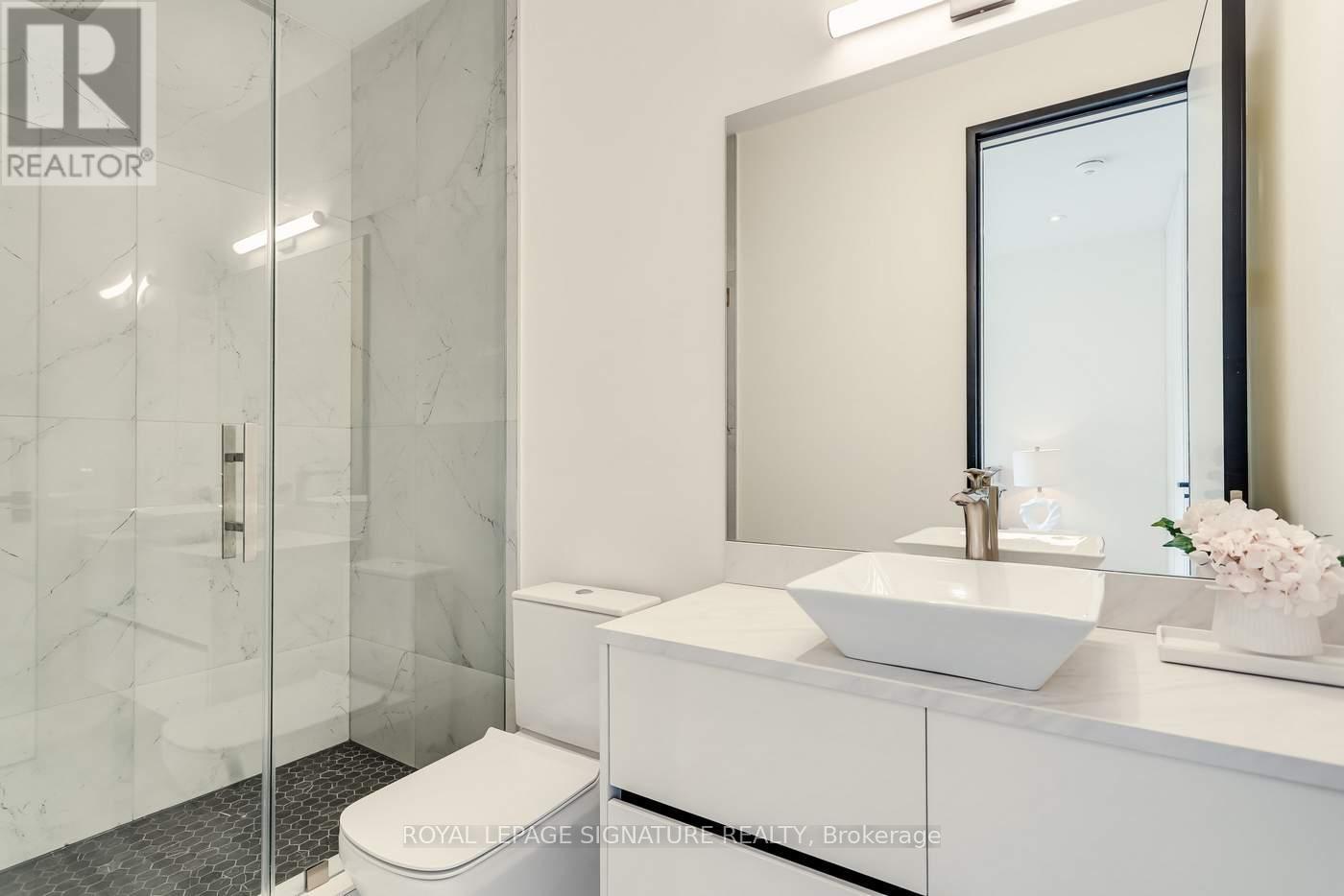 511 Woburn Avenue, Toronto, Ontario  M5M 1L8 - Photo 34 - C13850562