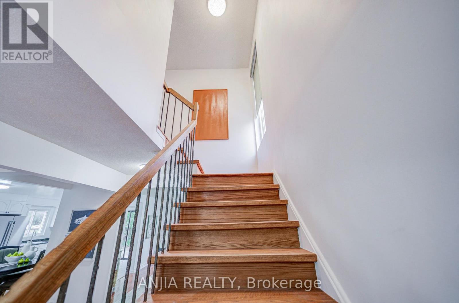 3 Mossbrook Crescent, Toronto, Ontario  M1W 2W8 - Photo 18 - E13850566