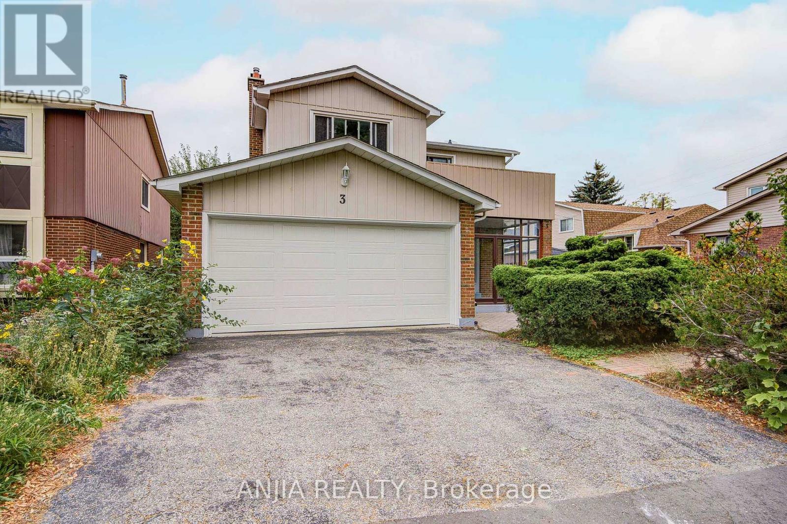 3 Mossbrook Crescent, Toronto, Ontario  M1W 2W8 - Photo 2 - E13850566