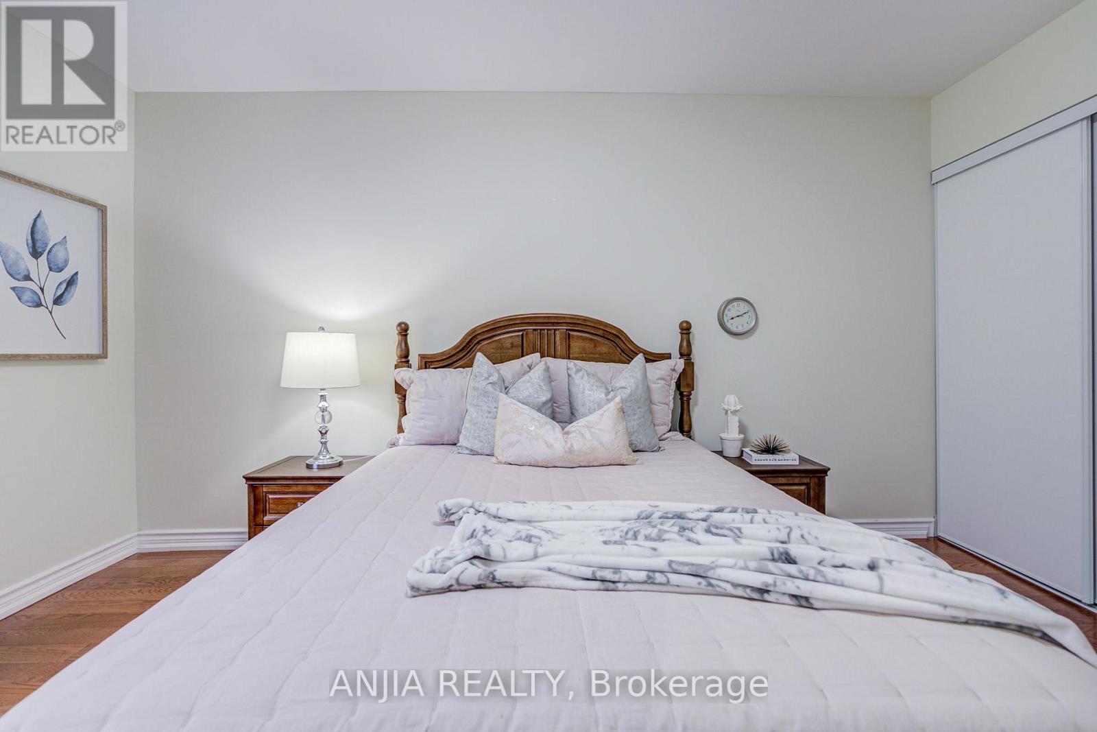 3 Mossbrook Crescent, Toronto, Ontario  M1W 2W8 - Photo 33 - E13850566