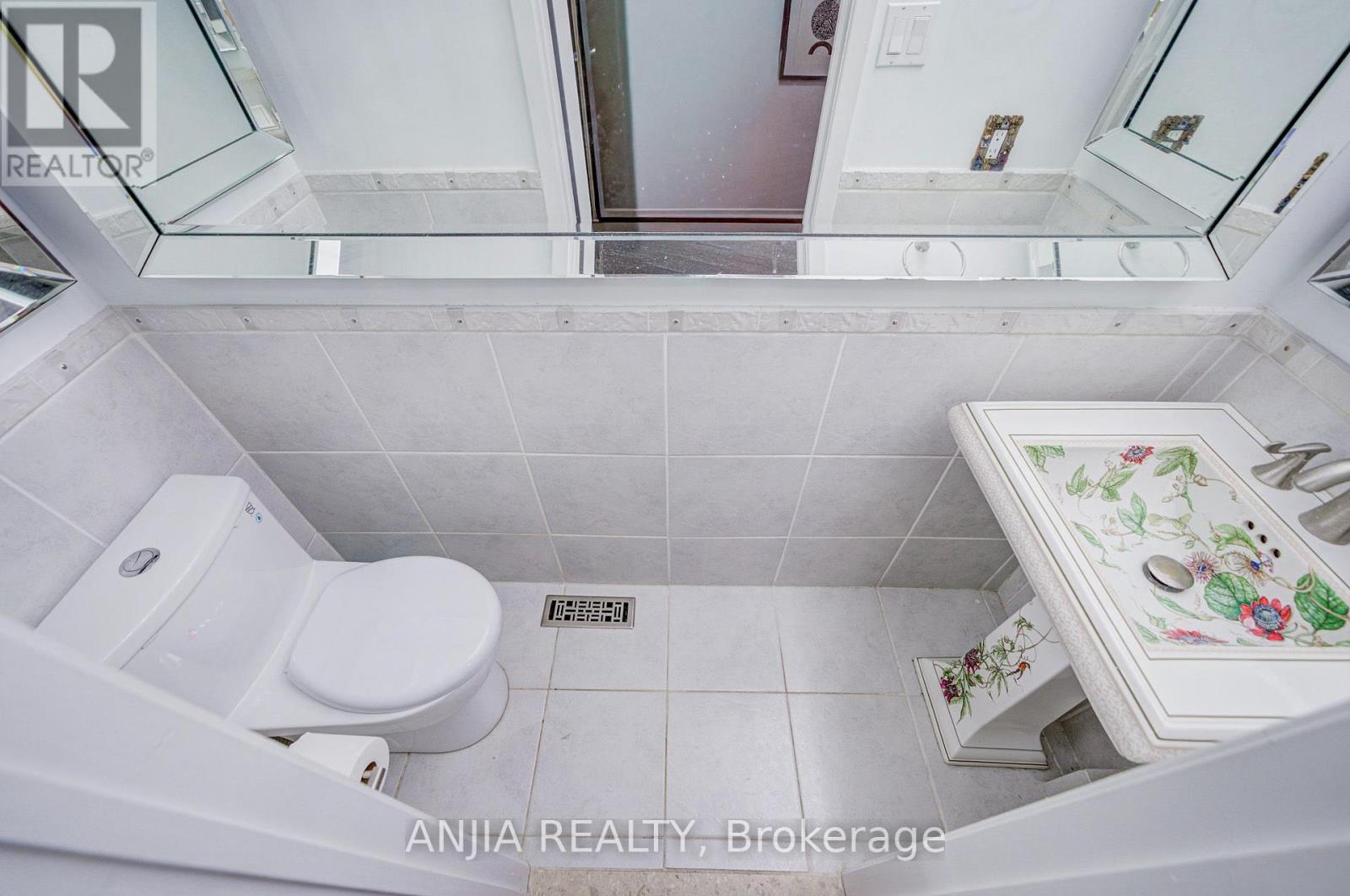 3 Mossbrook Crescent, Toronto, Ontario  M1W 2W8 - Photo 6 - E13850566