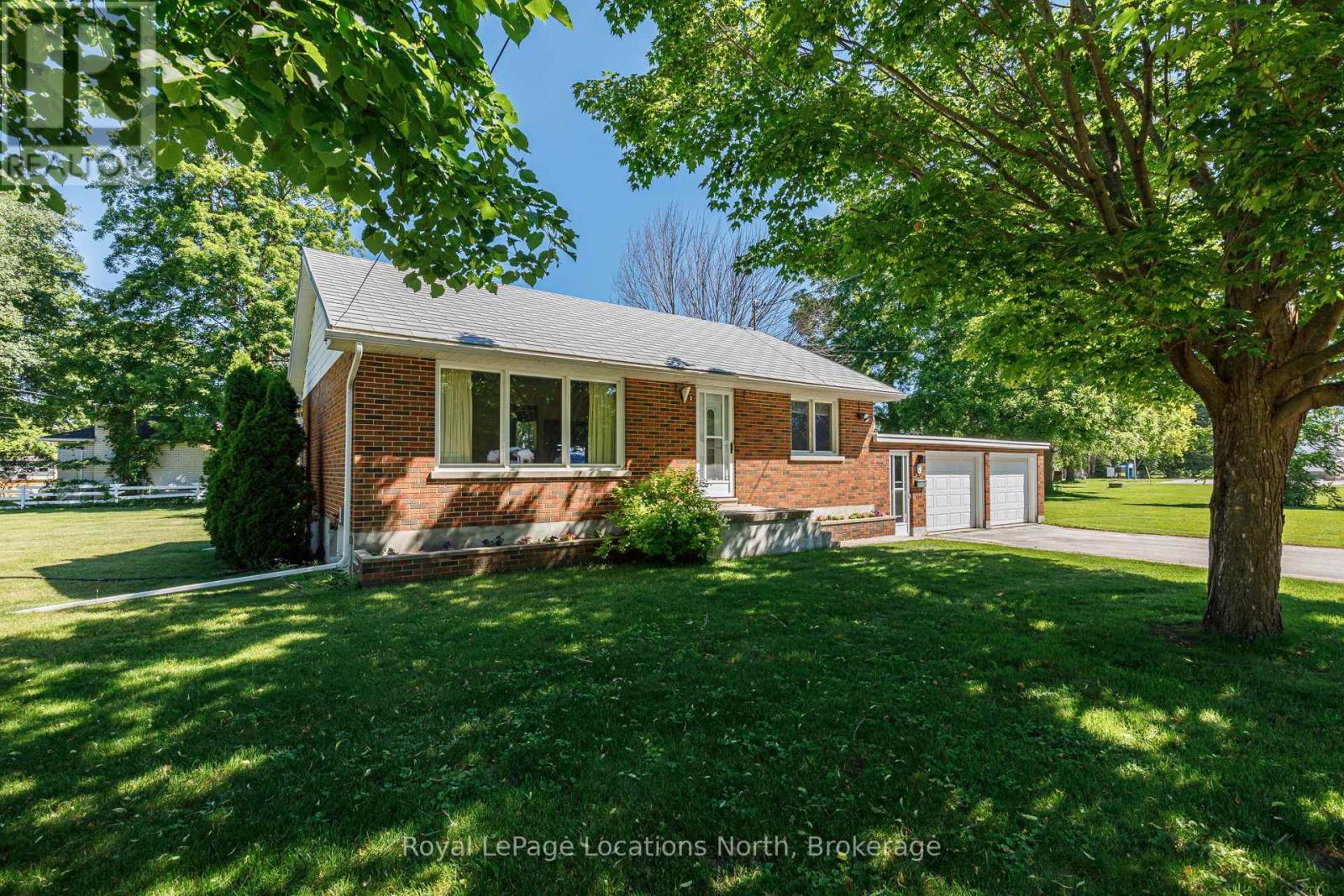 2 Buist Street, Clearview, Ontario  L0M 1P0 - Photo 1 - S13850502