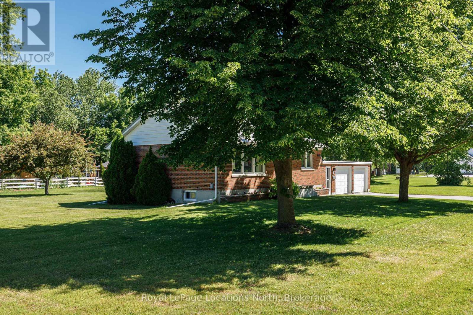 2 Buist Street, Clearview, Ontario  L0M 1P0 - Photo 5 - S13850502