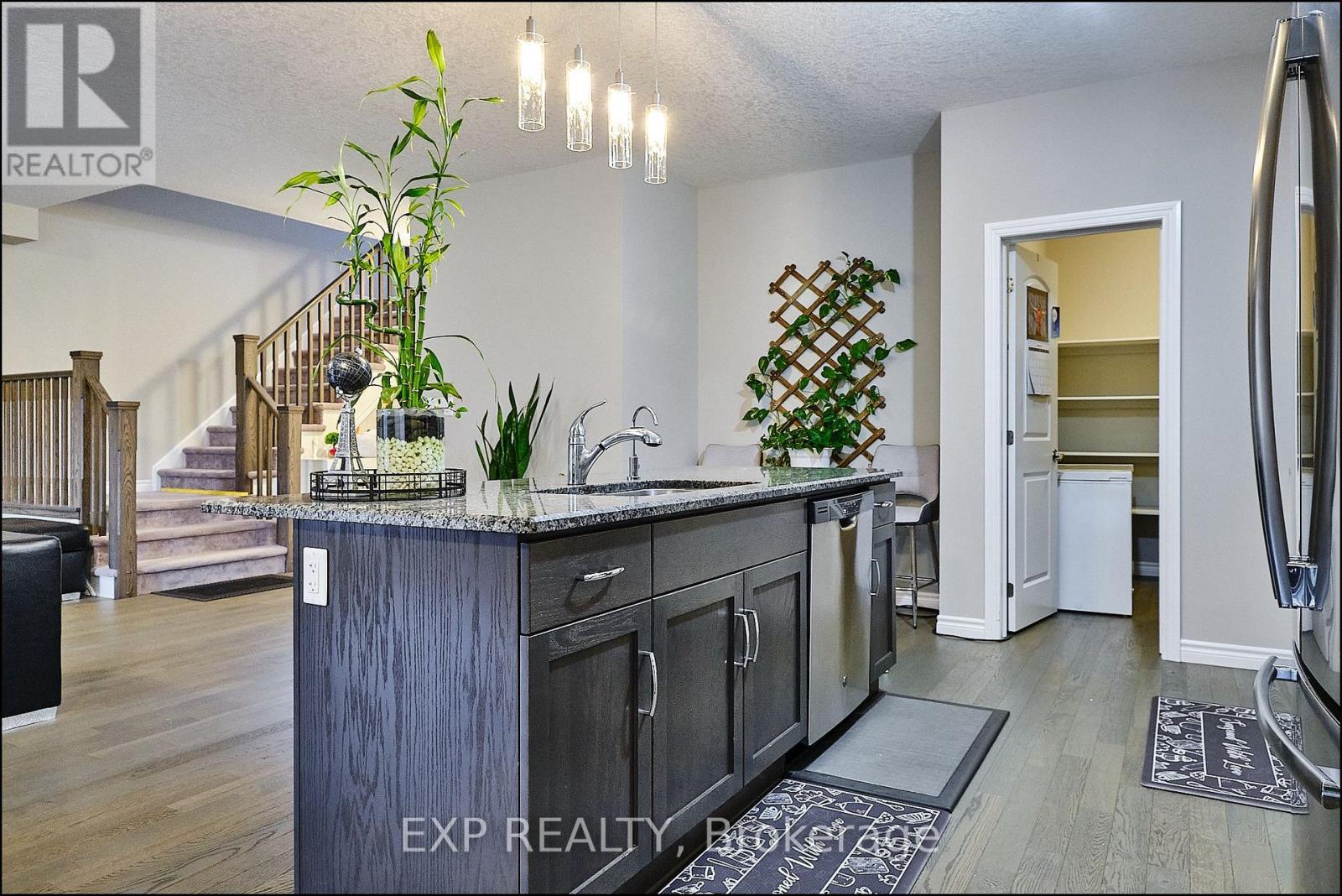 Main - 967 Wright Drive, Midland, Ontario  L4R 0E7 - Photo 4 - S13850550