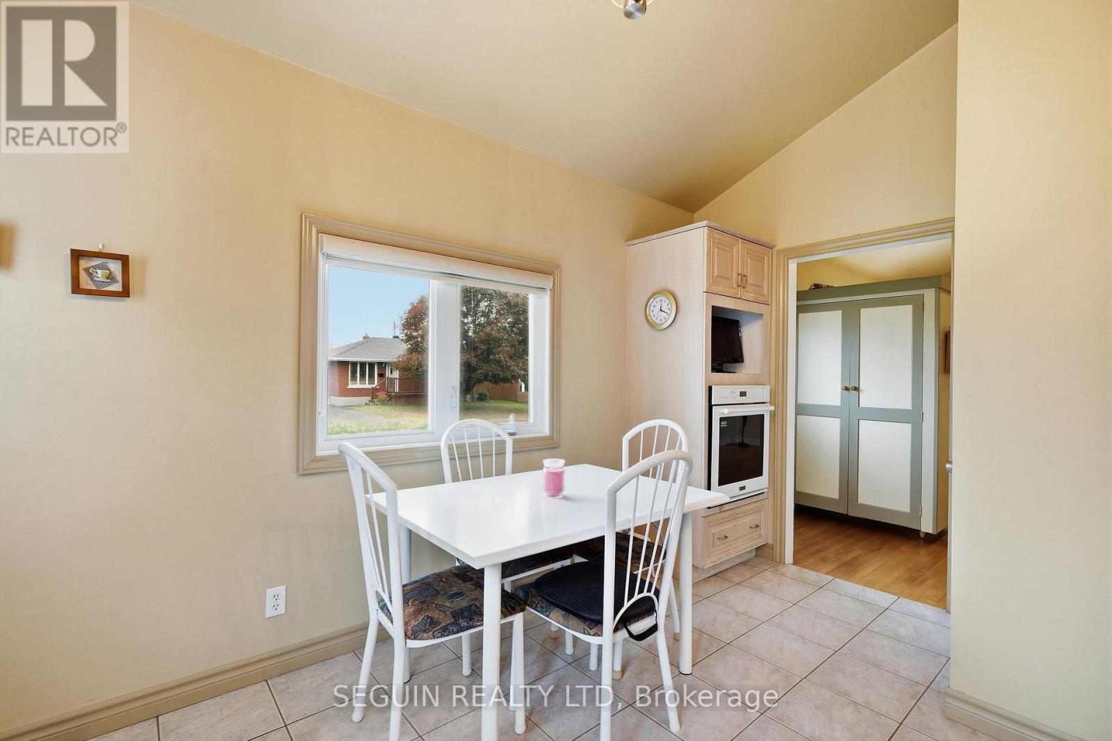 662 Rejane Crescent, Hawkesbury, Ontario  K6A 2K6 - Photo 10 - X13850442