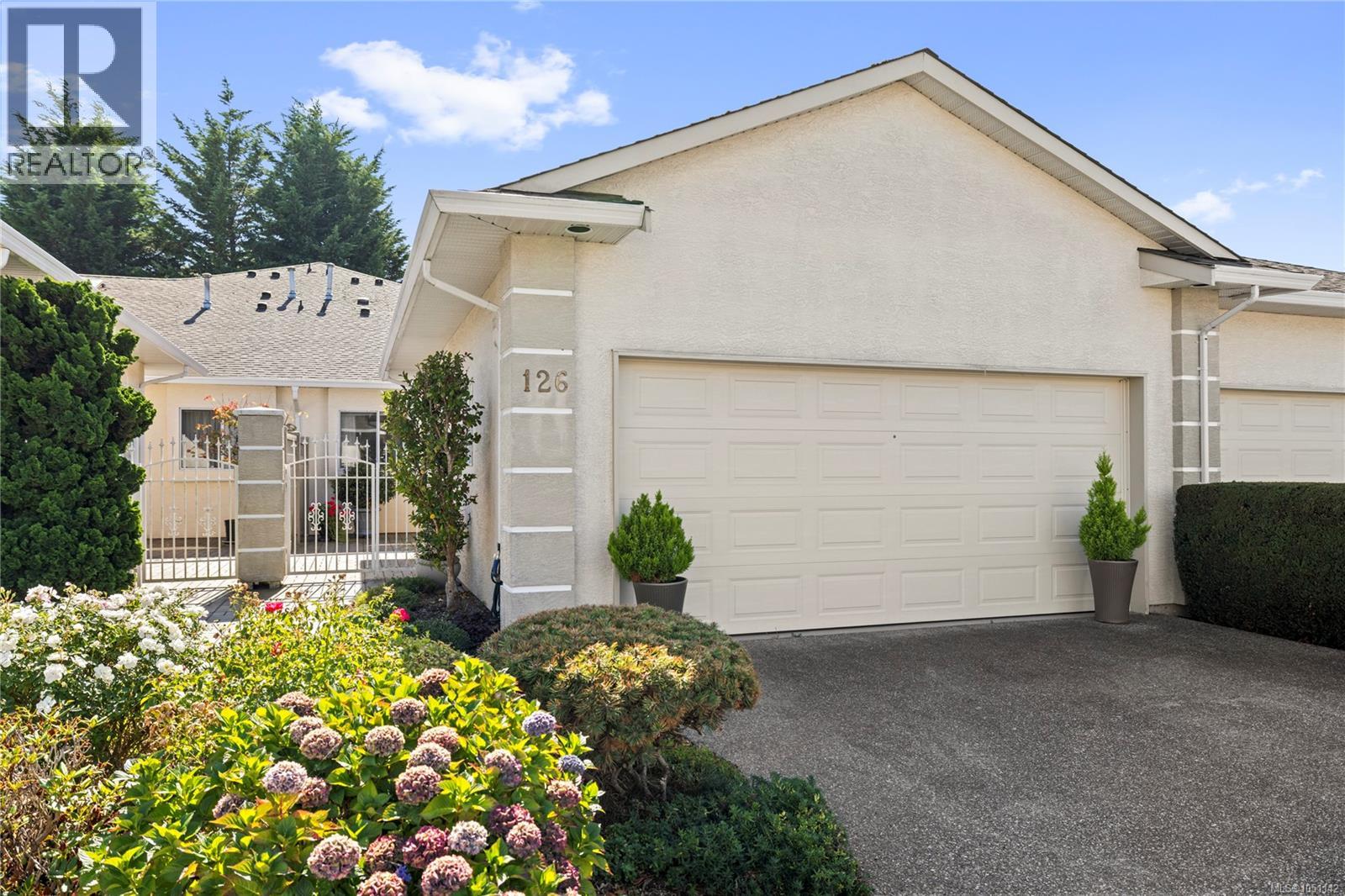 126 Ocean Walk Dr