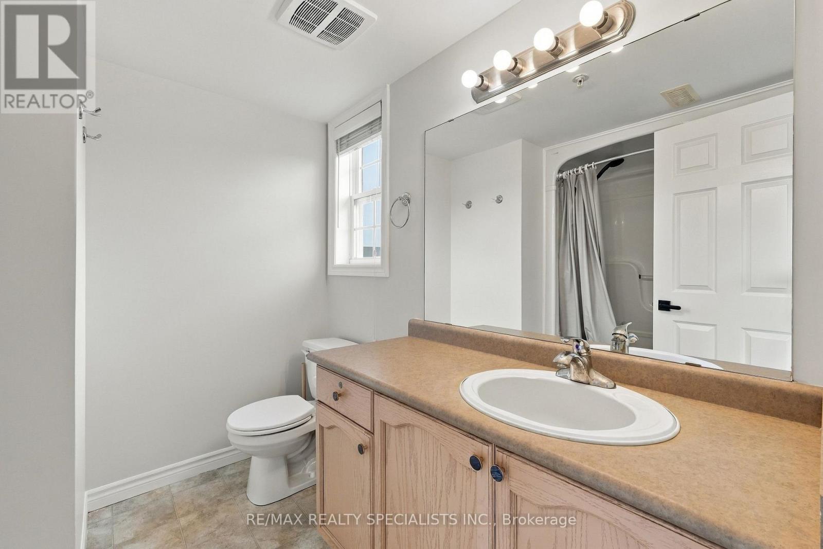 402 - 1470 Bishops Gate, Oakville, Ontario  L6M 4N2 - Photo 21 - W13850432