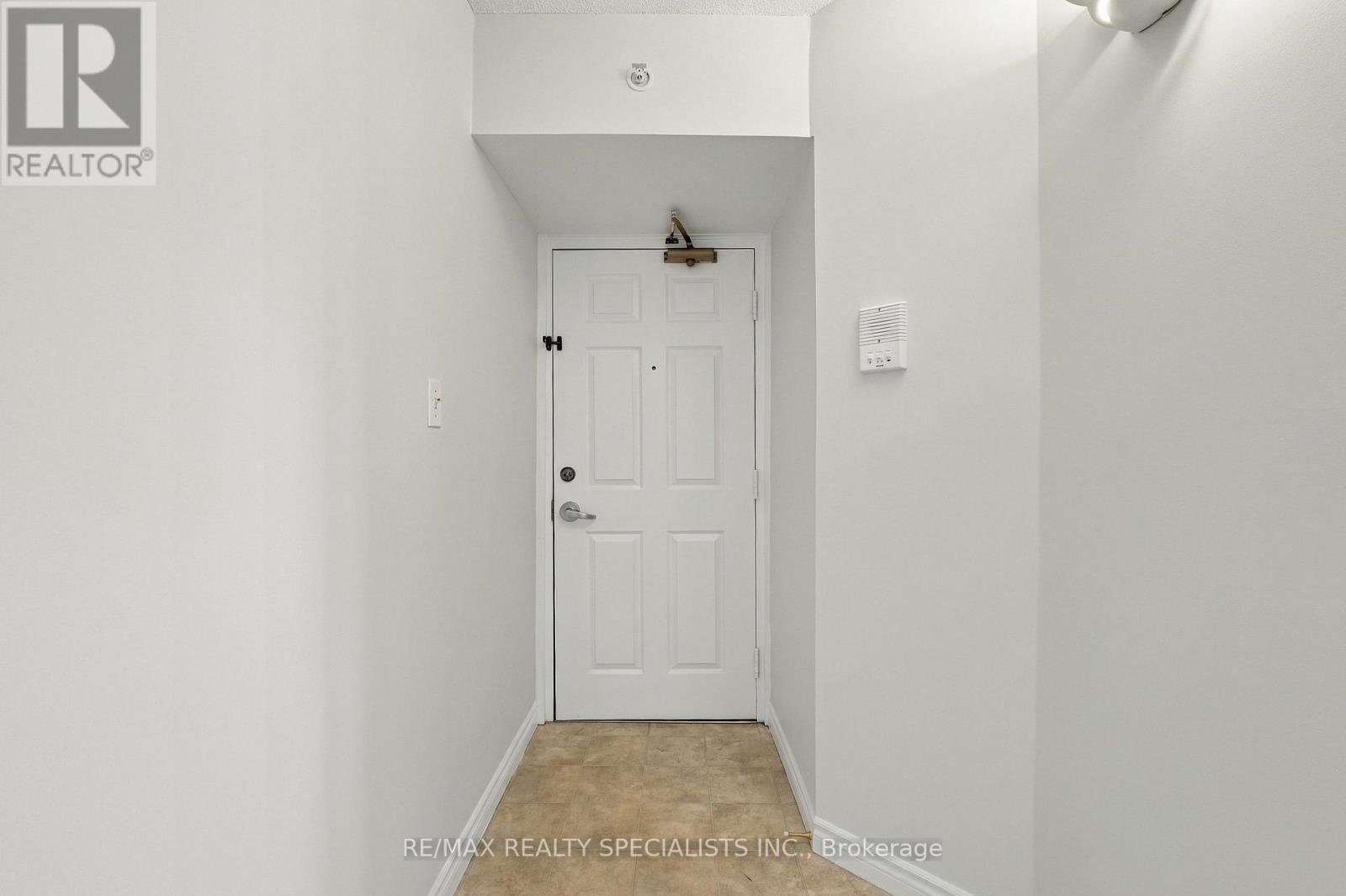 402 - 1470 Bishops Gate, Oakville, Ontario  L6M 4N2 - Photo 25 - W13850432