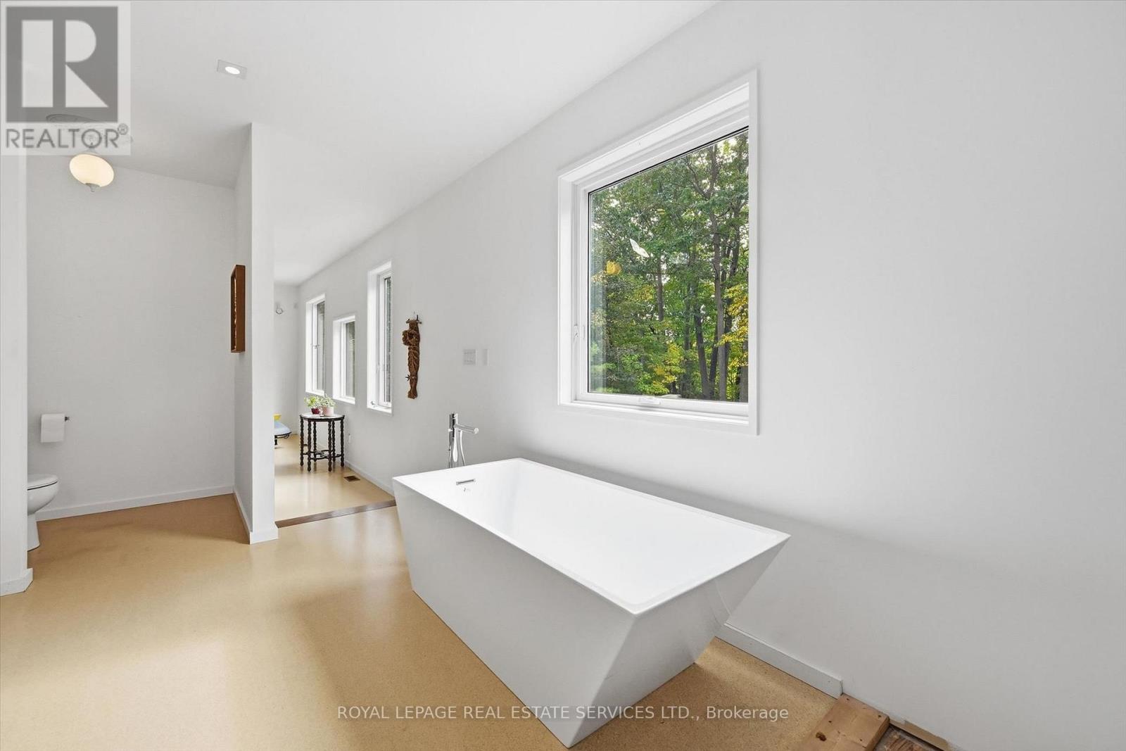 1318 Odessa Crescent, Oakville, Ontario  L6H 1R8 - Photo 23 - W13850434