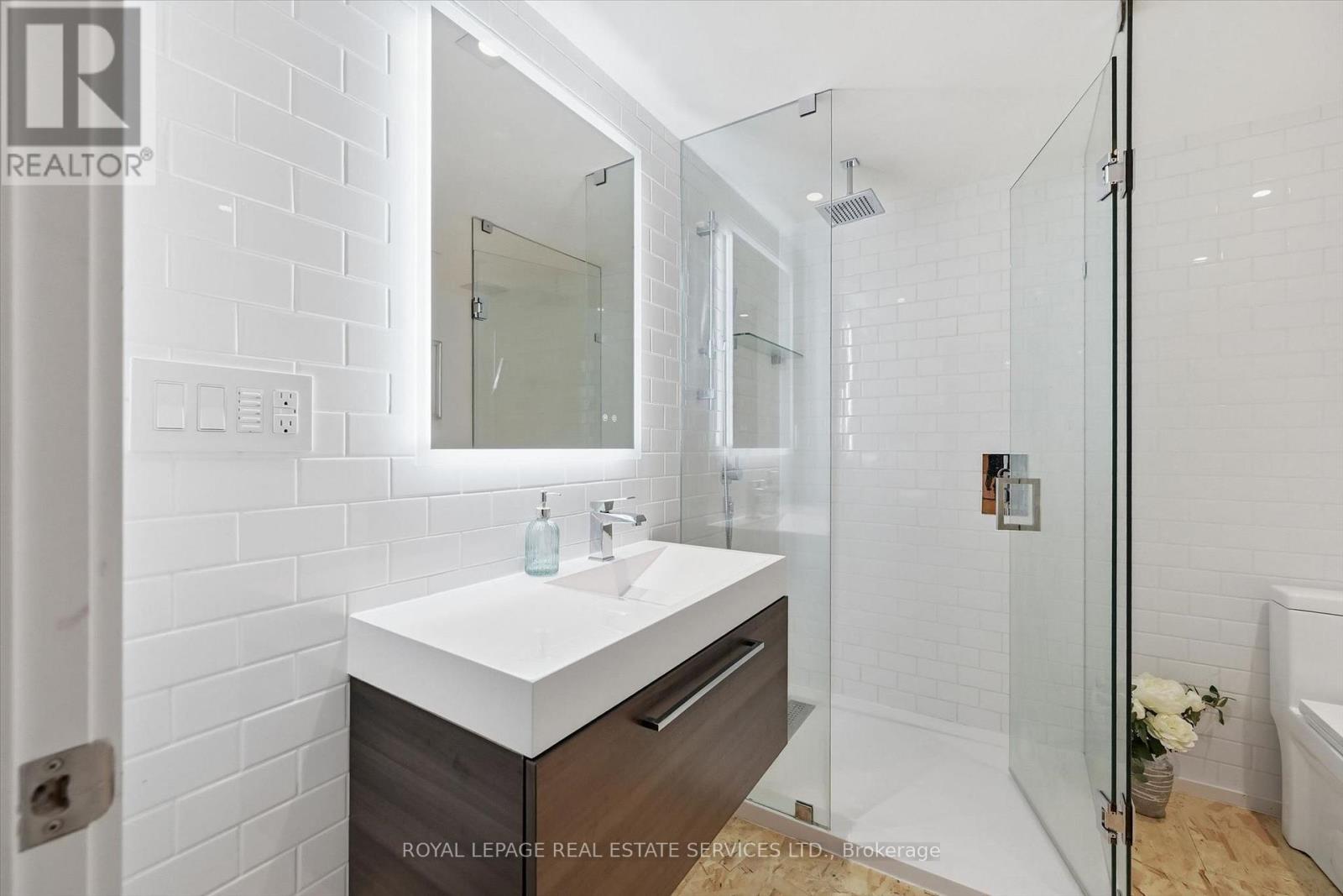 1318 Odessa Crescent, Oakville, Ontario  L6H 1R8 - Photo 33 - W13850434