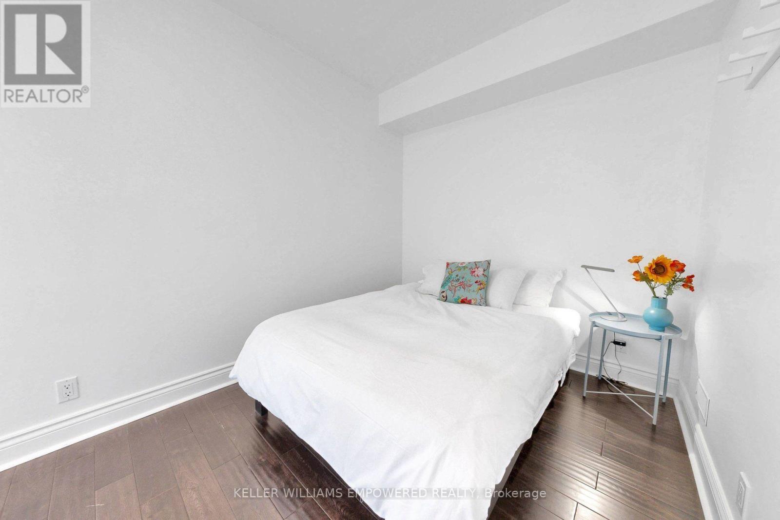 274 Wallace Avenue, Toronto, Ontario  M6P 3M9 - Photo 21 - W13850496