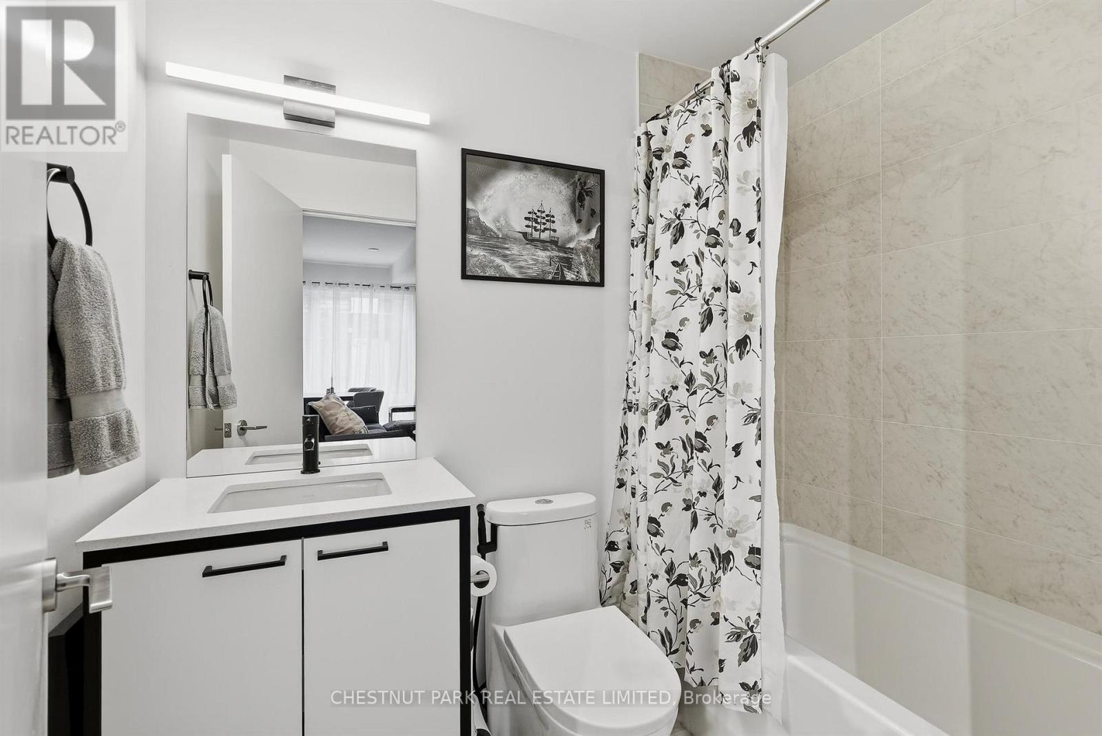 Th12 - 20 Ed Clark Gardens, Toronto, Ontario  M6N 0B5 - Photo 18 - W13850544
