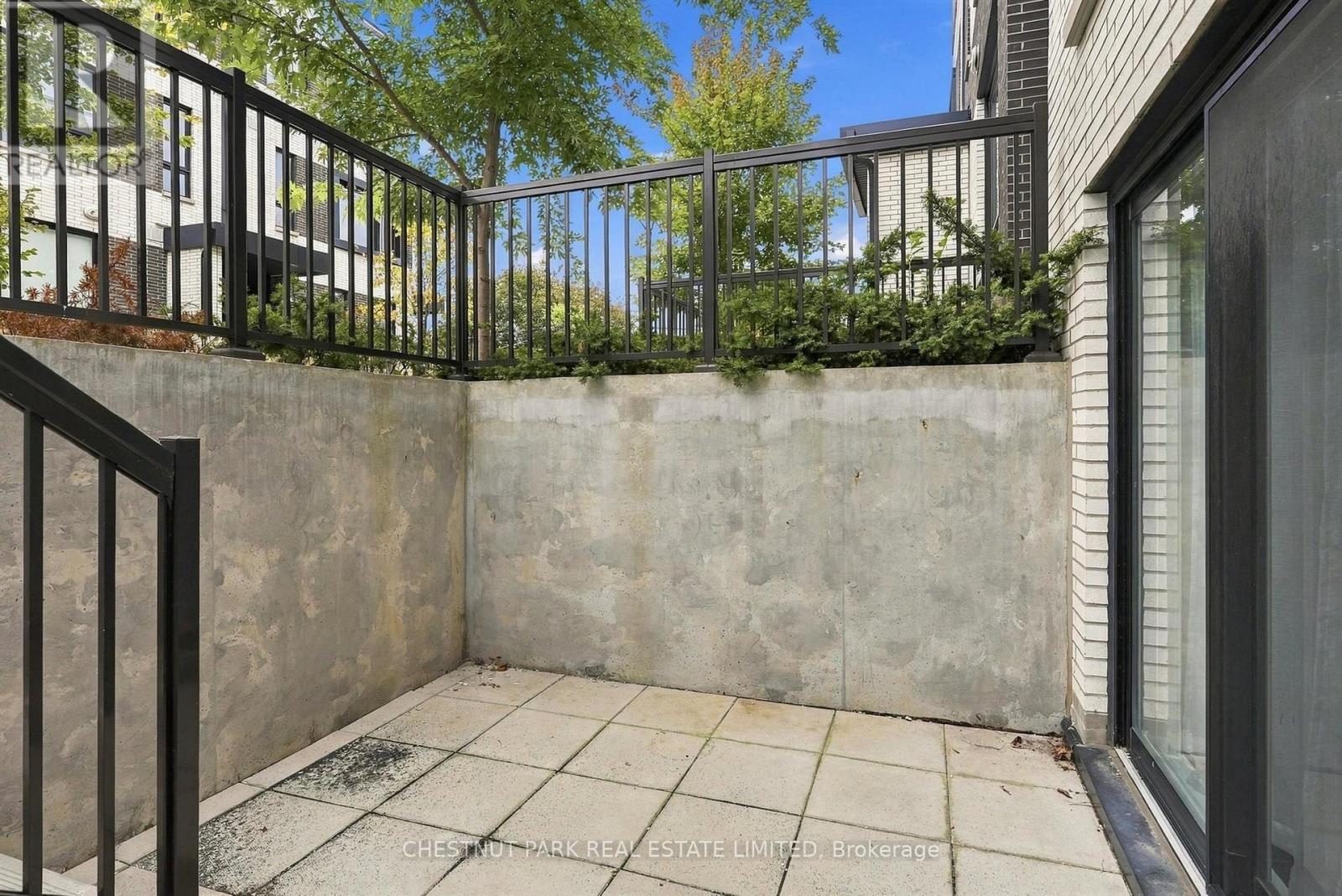 Th12 - 20 Ed Clark Gardens, Toronto, Ontario  M6N 0B5 - Photo 31 - W13850544