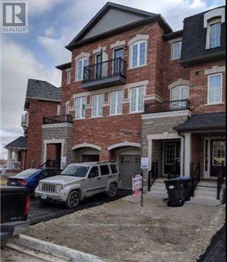 11 Sprucewood Road, Brampton, Ontario  L6Z 0J3 - Photo 1 - W13850572