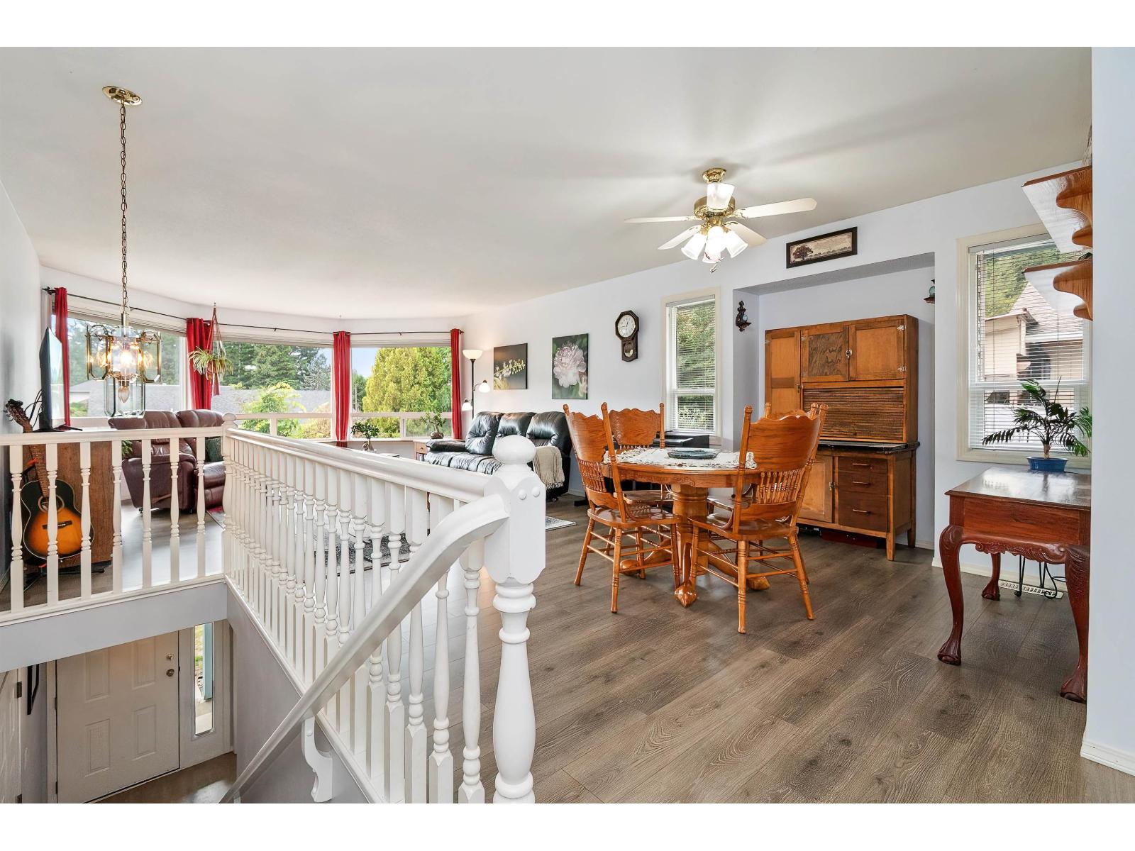 425 HADWAY DRIVE|Harrison Hot Springs