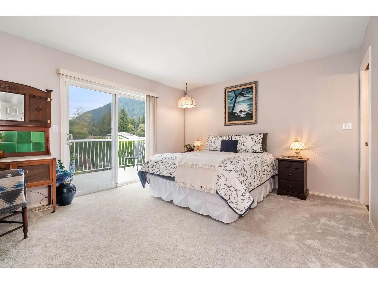 425 HADWAY DRIVE|Harrison Hot Springs