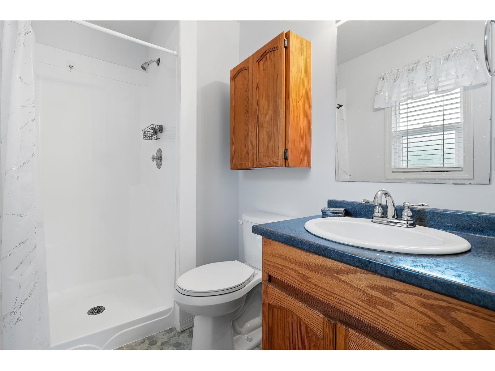 425 HADWAY DRIVE|Harrison Hot Springs