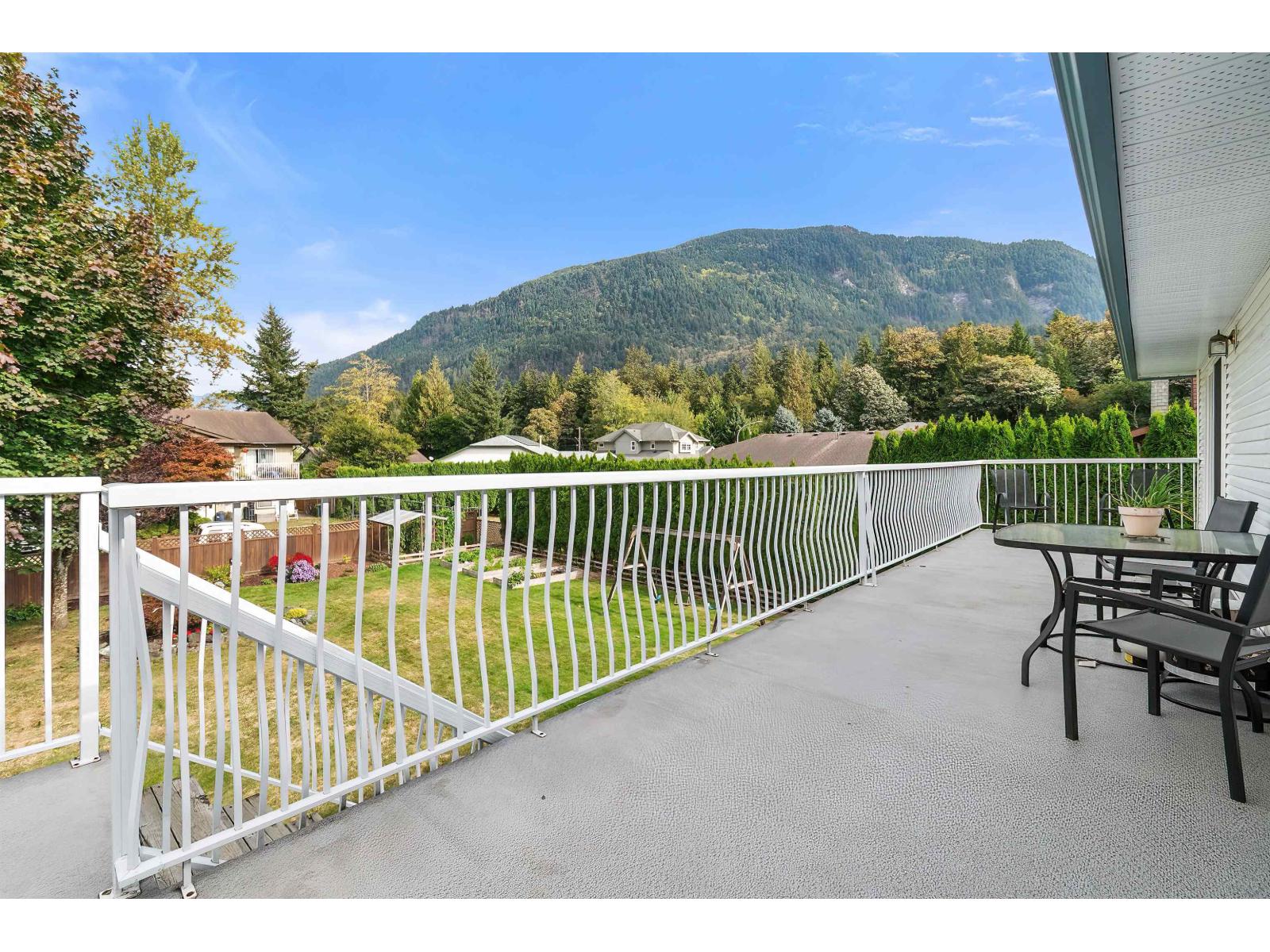 425 HADWAY DRIVE|Harrison Hot Springs