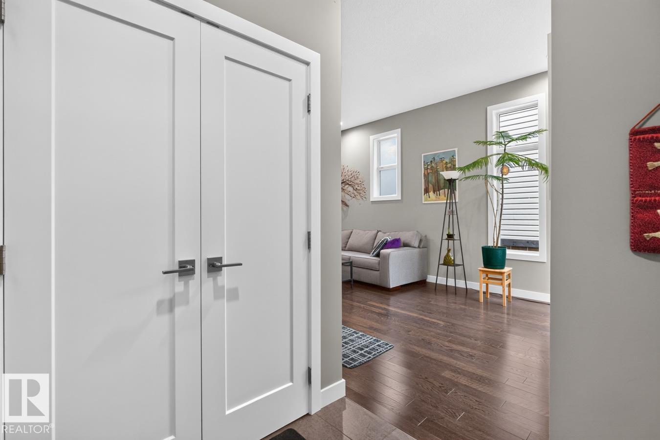 11207 78 AV NW NW