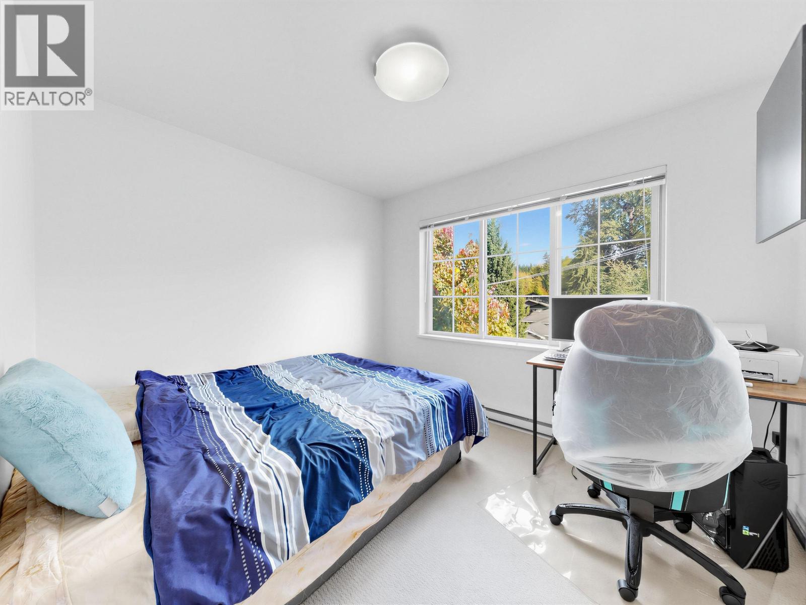 21 433 SEYMOUR RIVER PLACE
