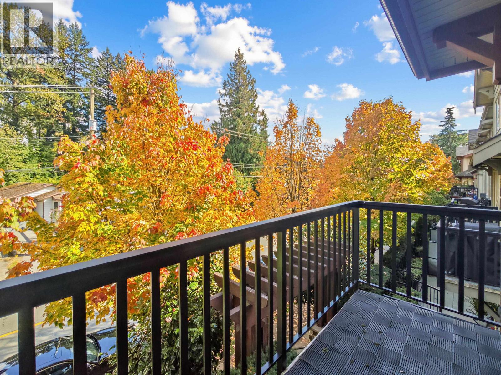 21 433 SEYMOUR RIVER PLACE