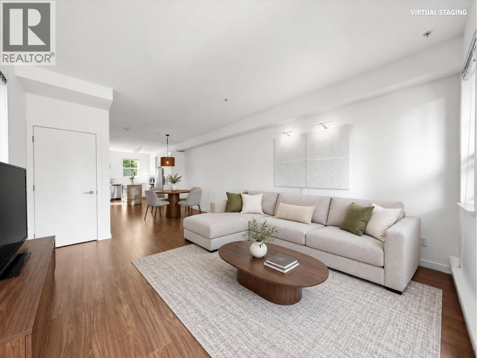 21 433 SEYMOUR RIVER PLACE