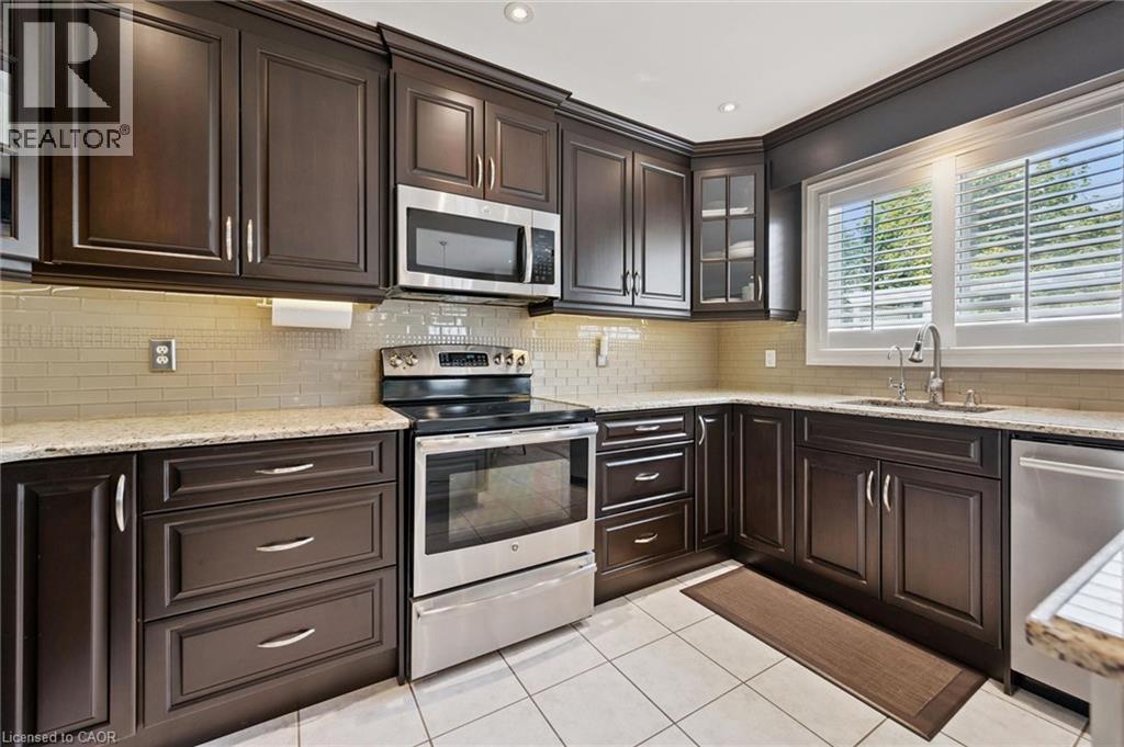 60 Country Club Drive, Cambridge, Ontario  N1T 1Z8 - Photo 9 - 40867275