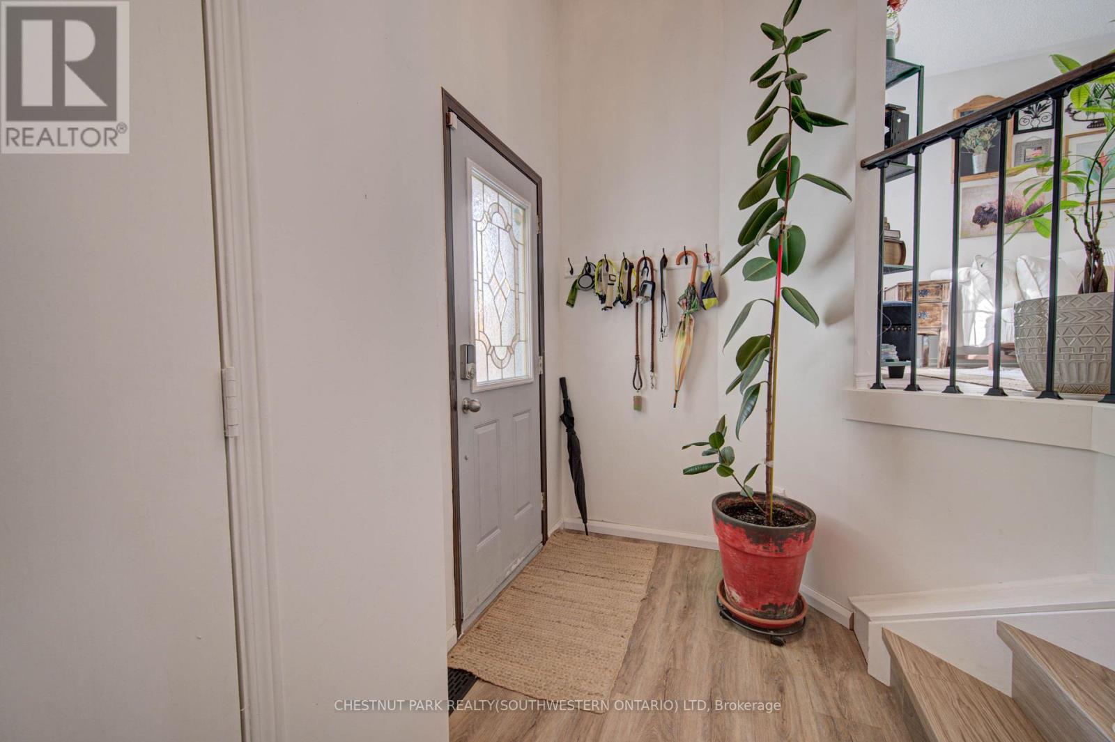 317 Christopher Drive, Cambridge, Ontario  N1P 1C6 - Photo 3 - X13850446