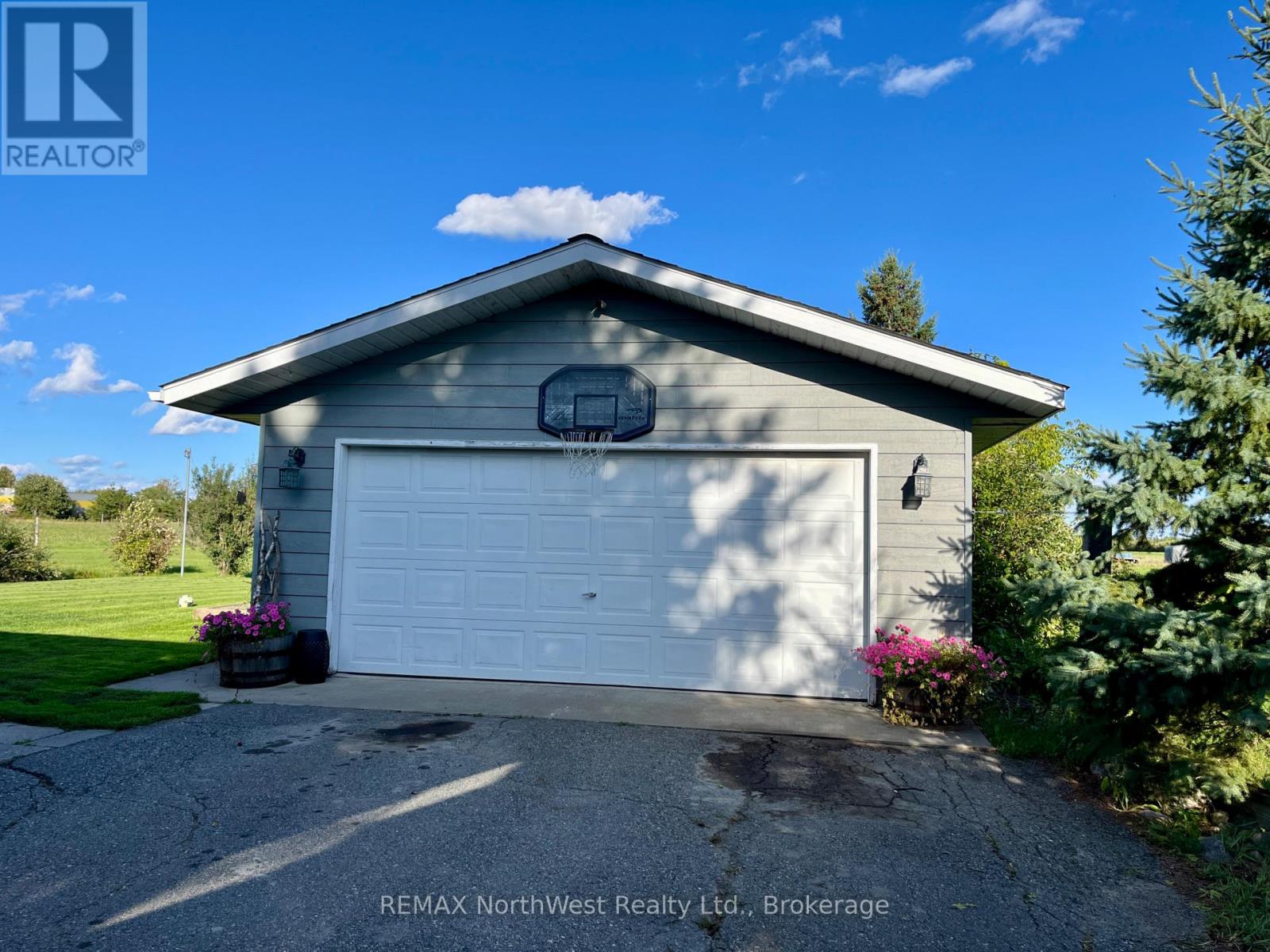 44 Tyrell Street, Emo, Ontario  P0W 1E0 - Photo 2 - X13768820