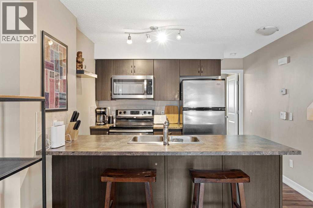 5, 133 Copperpond Heights SE