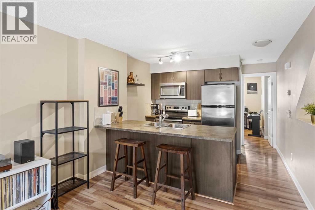 5, 133 Copperpond Heights SE