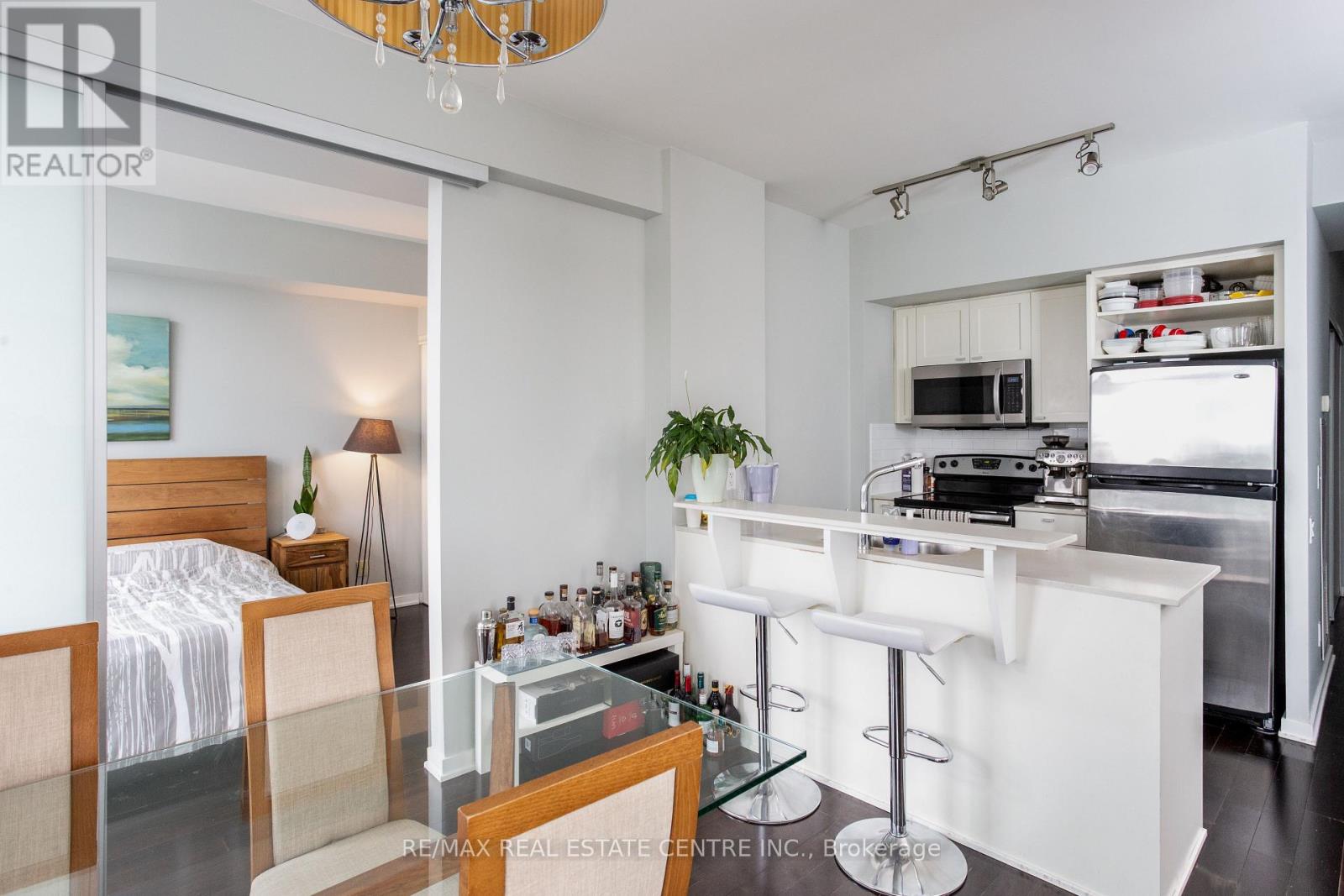 912 - 103 The Queensway, Toronto, Ontario  M6S 5B3 - Photo 4 - W13846270