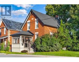 74 HERRIOTT STREET, Carleton Place, Ontario