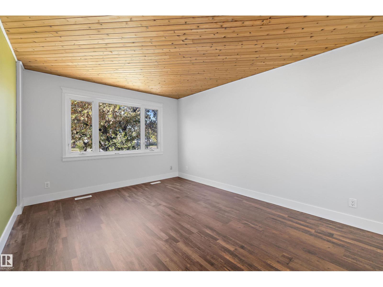 250 CALLINGWOOD TWO NW