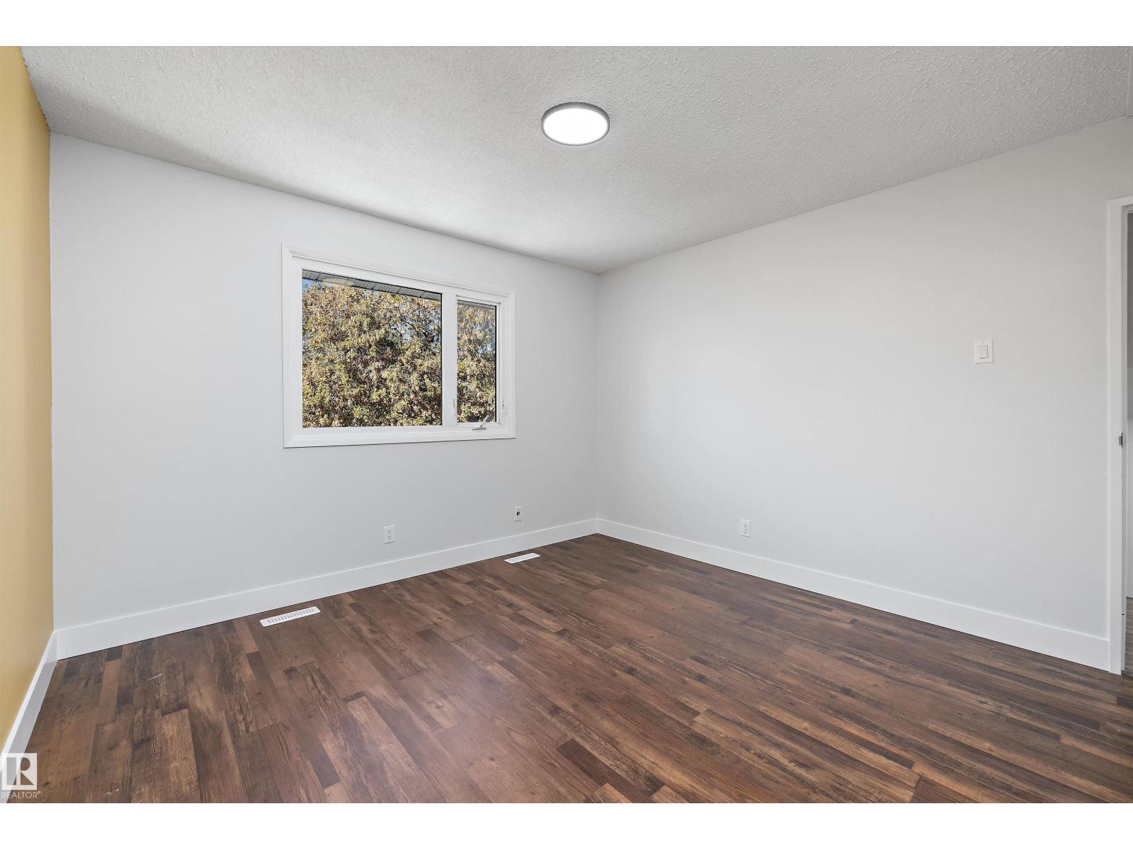 250 CALLINGWOOD TWO NW
