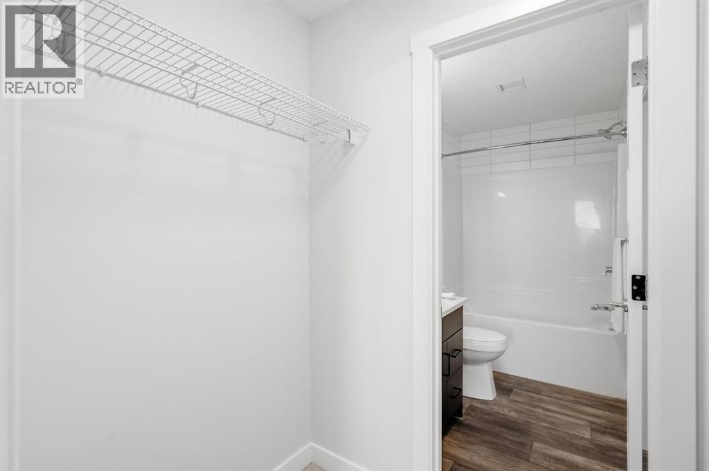 301, 55 Wolf Hollow Crescent SE, Calgary, Alberta  T2X 5K9 - Photo 18 - A2346652