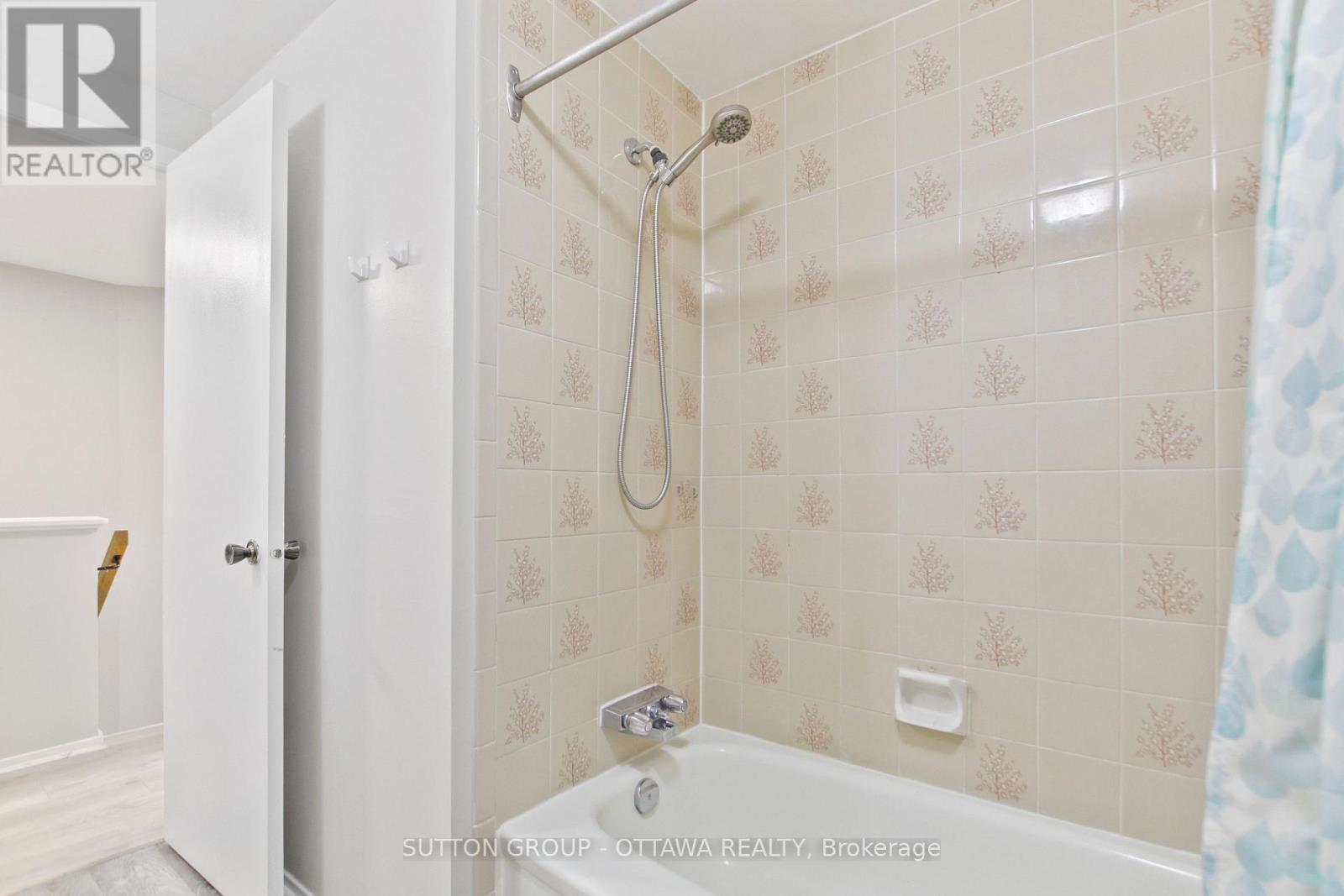 75 Clarkson Crescent, Ottawa, Ontario  K2L 3C9 - Photo 27 - X13850890