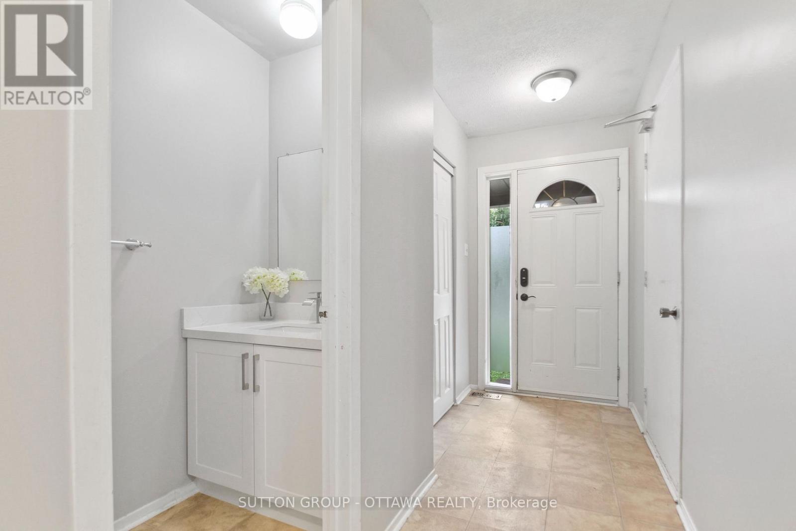 75 Clarkson Crescent, Ottawa, Ontario  K2L 3C9 - Photo 4 - X13850890