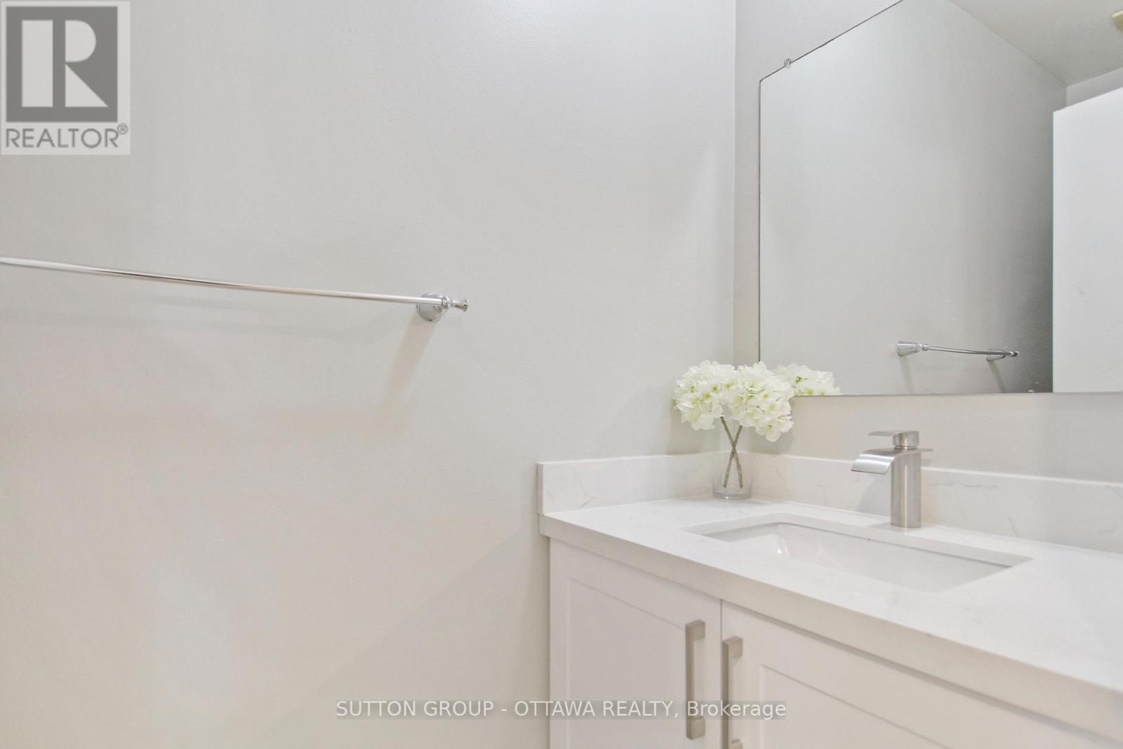 75 Clarkson Crescent, Ottawa, Ontario  K2L 3C9 - Photo 6 - X13850890