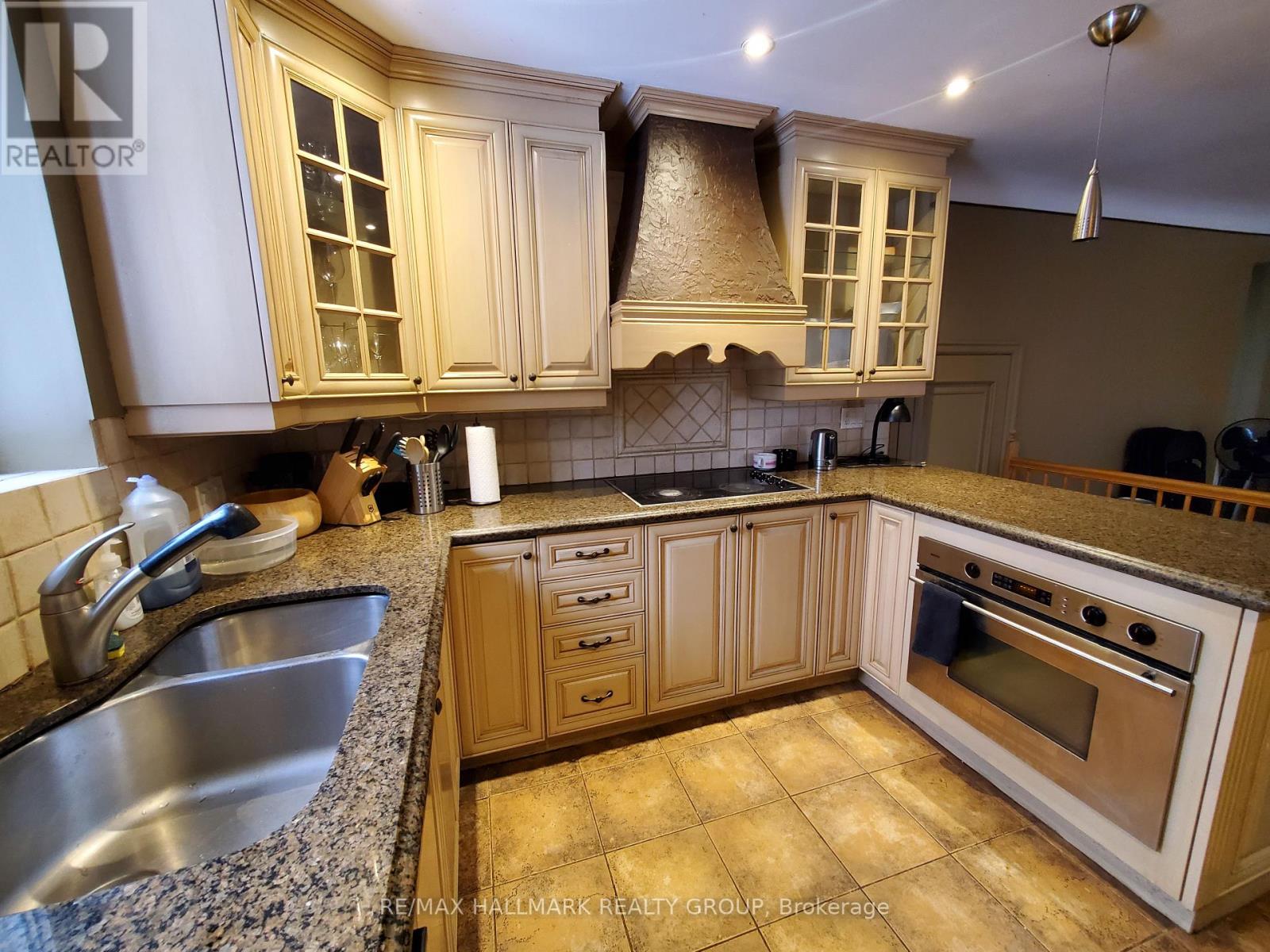 239 Dale Avenue, Ottawa, Ontario  K1G 0H6 - Photo 4 - X13850912
