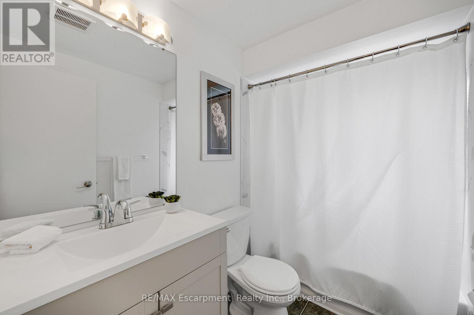 166 Martindale Crescent, Brampton, Ontario  L6X 2V2 - Photo 22 - W13850638
