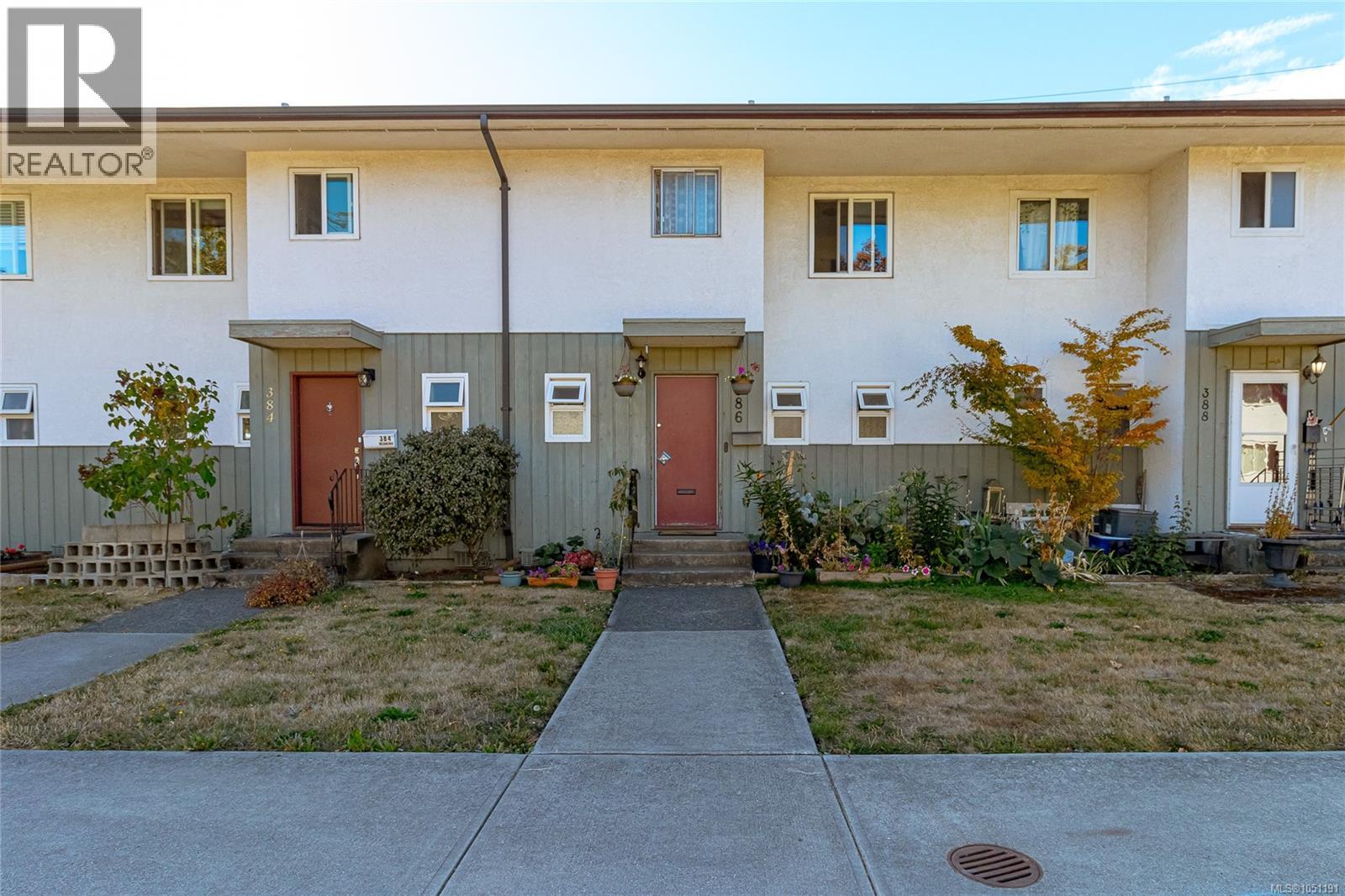 386 Burnside Rd W