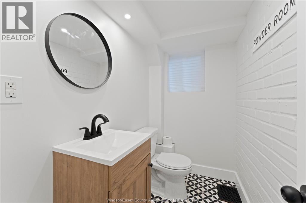 928 Windermere, Windsor, Ontario  N8Y 3C4 - Photo 28 - 26024163